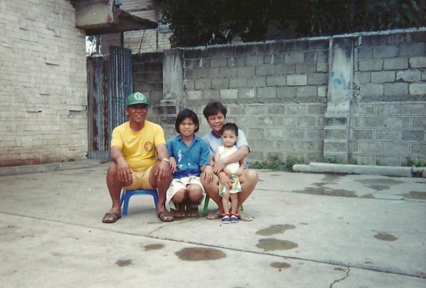 Tatay Pepeng, Ate Dagoy, Mama Nor and me.
